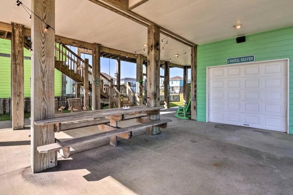 Coastal Heaven - Crystal Beach Relaxing Beach Home Bolivar Peninsula Exterior photo